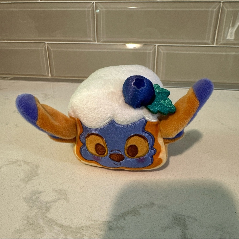 Disney Munchlings Plush Baked Treats Remix‎ Stitch Frosted Blueberry Loaf